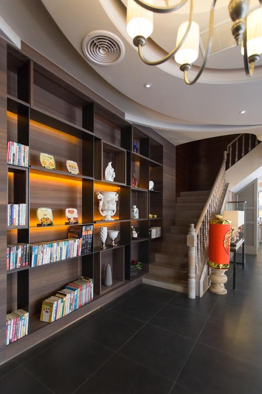 麗馨商旅七賢館 Hotel Каосюн Екстериор снимка
